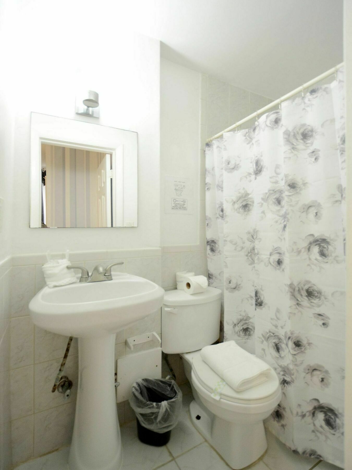 335 Ocean Walk Apartments Miami Beach Exterior photo
